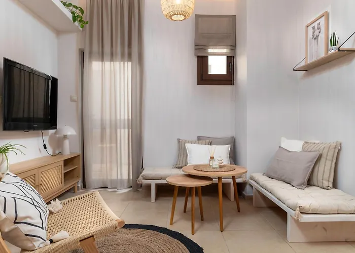 Tzami Old Town Apartment